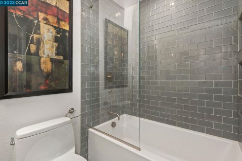 6747 Tory Way, Pleasanton CA  94568-2144 exterior