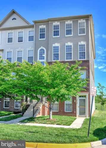 15785 John Diskin Cir, Woodbridge, VA 22191-6522