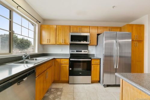 91-1259 Kamaaha Ave, Kapolei HI  96707 exterior