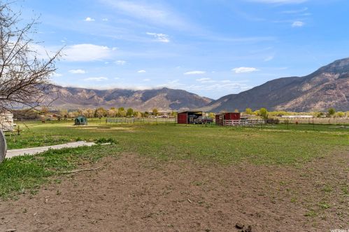 370 St, Ogden UT 84404-4175 exterior