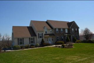 218 Huntsfield Dr, Marsh, PA 19520-9252