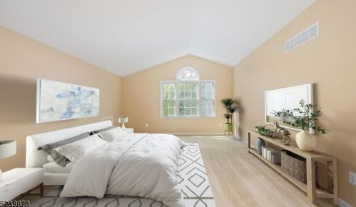 10 Providence Dr, Flemington NJ  08822-3447 exterior