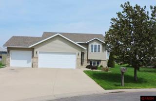 140 Torrey Pines Ct, Mankato, MN 56001-6297