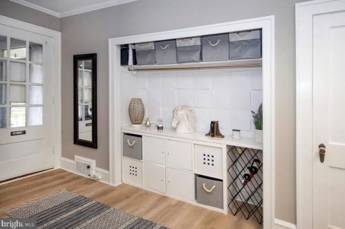 221 Kings Hwy, Camden NJ  08106-1616 exterior