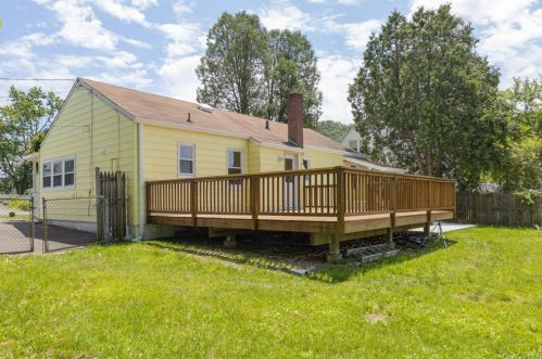 21 Stanley Rd, Garnerville NY  10923-1504 exterior