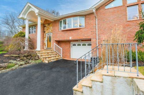 1 Jordan Ct, Huntington Station, NY 11746-8319