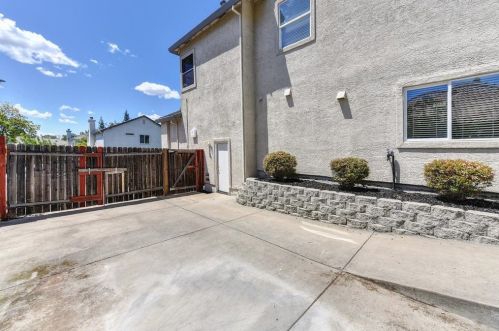 648 Henry St, Folsom CA  95630-7737 exterior