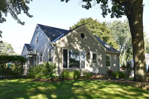 1745 118th St, Milwaukee, WI 53226-3013