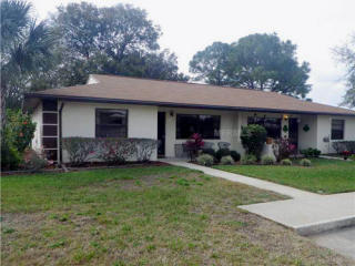 12506 Orangewood Cir, Tavares, FL 32778-4437