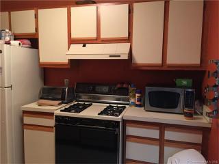 3 Talcott Forest Rd, Farmington CT  06032-3578 exterior