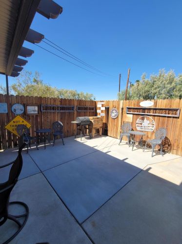 73400 Dillon Rd, Desert Hot Springs CA  92241-7810 exterior