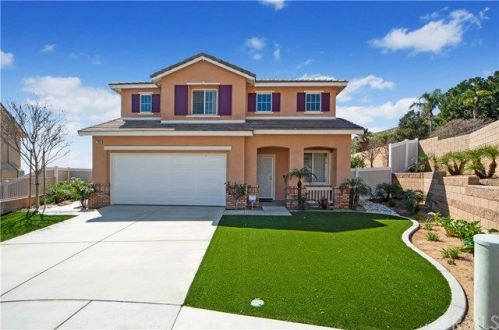 298 Anderegg Ln, Colton, CA 92324-3733