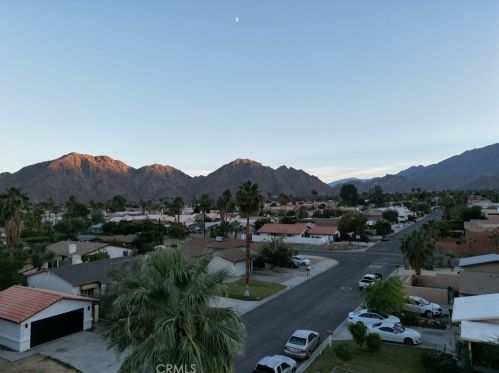 51655 Avenida Diaz, La Quinta CA  92253-3122 exterior