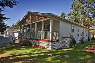 850 Spring St, Greenbank, WA 98253-9715