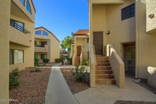 10301 70th St, Scottsdale, AZ 85253-1456