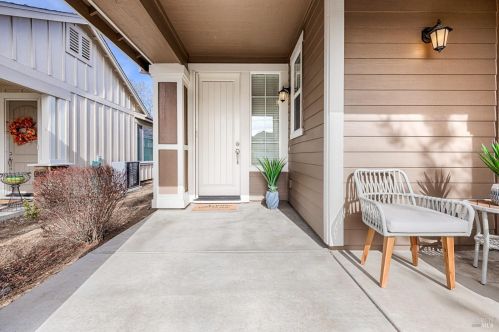 9323 Oak Trail Cir, Santa Rosa, CA 95409-6171