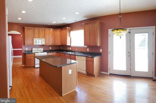 2809 Angela Ct, Fredericksburg VA  22408-8081 exterior