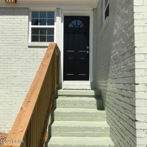 2996 Caledonia St, Marianna FL  32446-3006 exterior