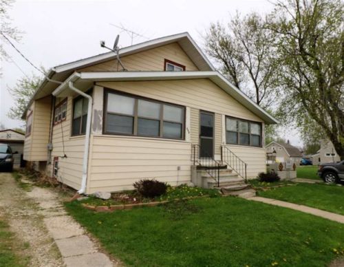 408 Mill Ave, Elgin, IA 52141-9306