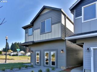 2421 131st Ct, Vancouver, WA 98684-3800