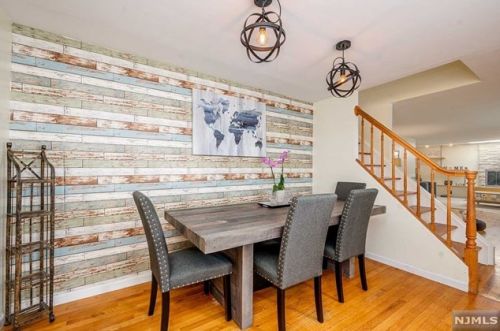 397 Pleasant Ave, N Milford NJ  07646-1222 exterior