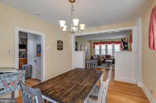 8218 Cadwalader Ave, Melrose Park PA  19027-2406 exterior