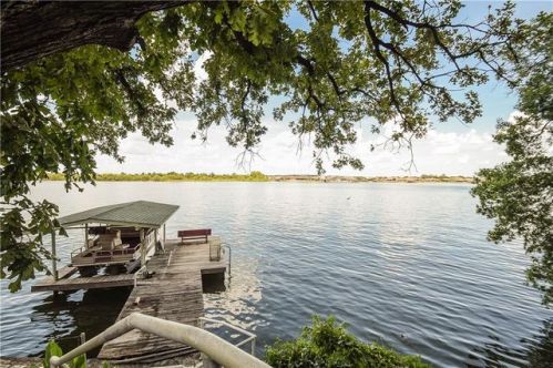 623 Harbor Ct, Granbury, TX 76048-2897