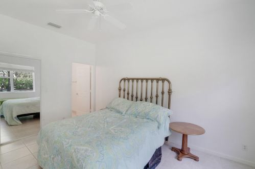 2210 Sapphire Cir, West Palm Beach FL  33411-5196 exterior