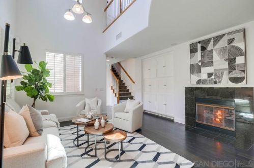 2771 Bainbridge Rd, San Diego, CA 92106-6070