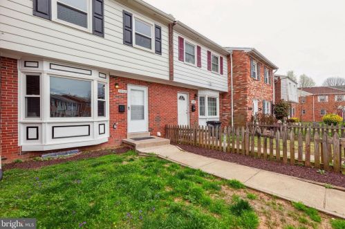 3442 Beale Ct, Woodbridge VA  22193-1702 exterior