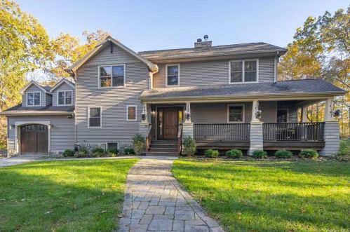 34 Sylvan Dr, Mahopac, NY 10541-3057