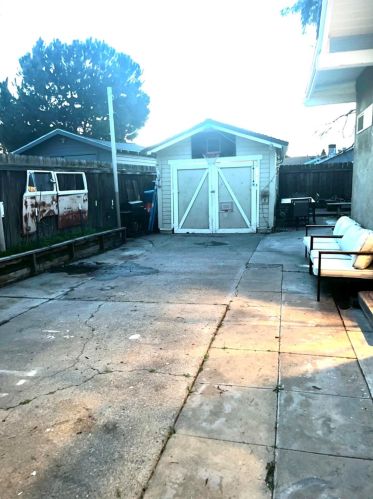 203 Locust Ave, Manteca CA  95337-5451 exterior