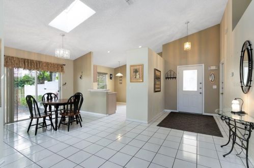 1510 Chapman Oak Ct, Kissimmee, FL 34747-1923