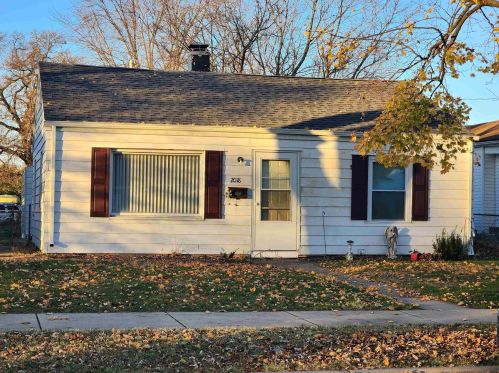2018 Delaware St, Mishawaka, IN 46544-4543