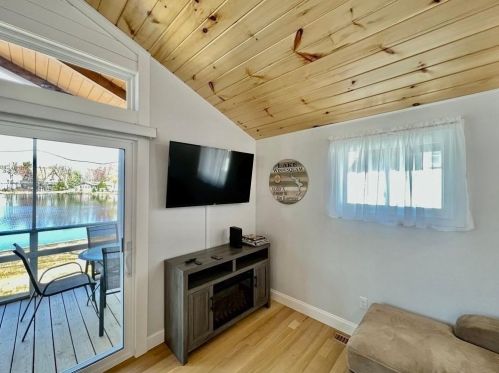 50 Nancy Dr, Belmont NH  03220-3436 exterior