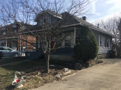 621 Arlington Ave, Cincinnati, OH 45215-5401