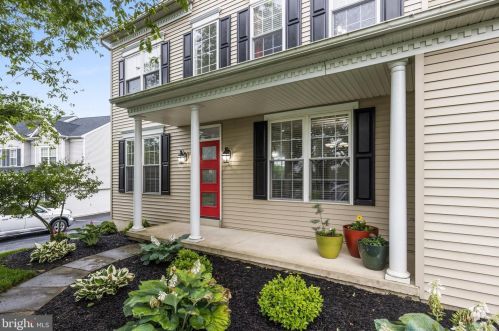 856 Sunrise Dr, Kennett Sq, PA 19348-4226