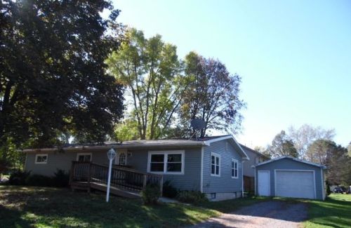 1110 Cleveland St, Marshfield WI  54449-2159 exterior