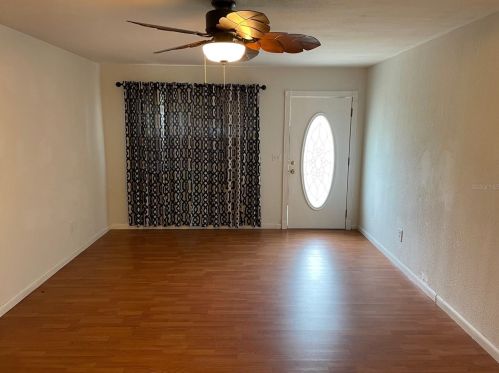 1061 Wilmington Dr, Deltona, FL 32725-6526