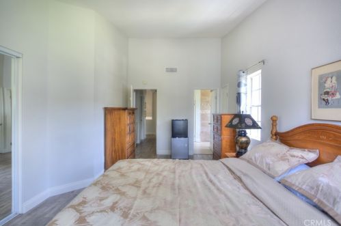 21233 Cottonwood Ln, Walnut CA  91789-3332 exterior