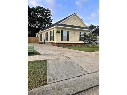 2709 Conor Ct, Marrero, LA 70072-6271