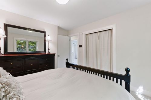 6812 Wooddale Ave, Minneapolis MN  55435-1635 exterior