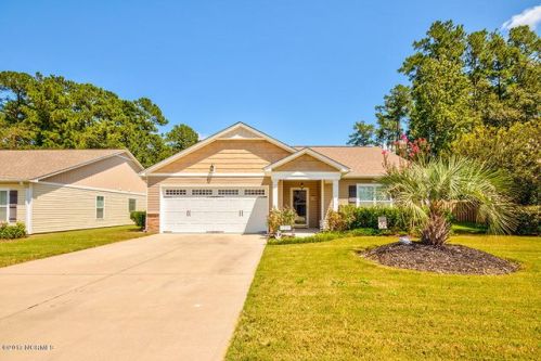 1224 Clancy Dr, Belville, NC 28451-6409