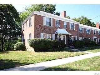 12 Seaton Rd, Stamford, CT 06902-4123