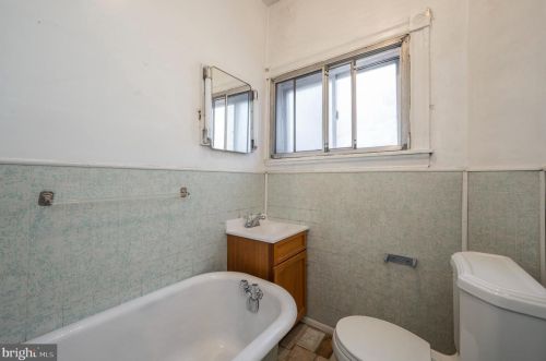 5247 Locust St, Philadelphia PA  19139-4020 exterior