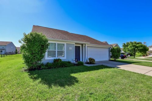 819 Anson Dr, Cincinnati, OH 45245-7053