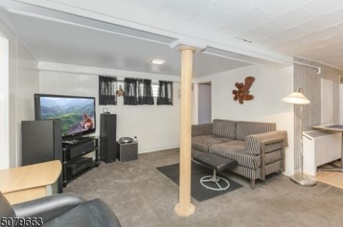 25 Race St, Nutley NJ  07110-2627 exterior