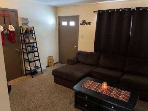 111 Shogren Ln, Bessemer, PA 16112-2019