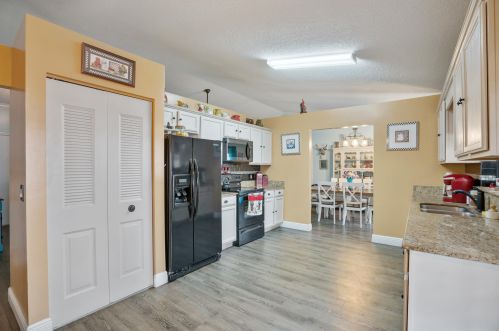 2131 Addison St, Fort Pierce FL 34984-4708 exterior