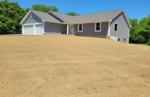 63 Meadowbrooke Dr, Wilmington, OH 45177-8021